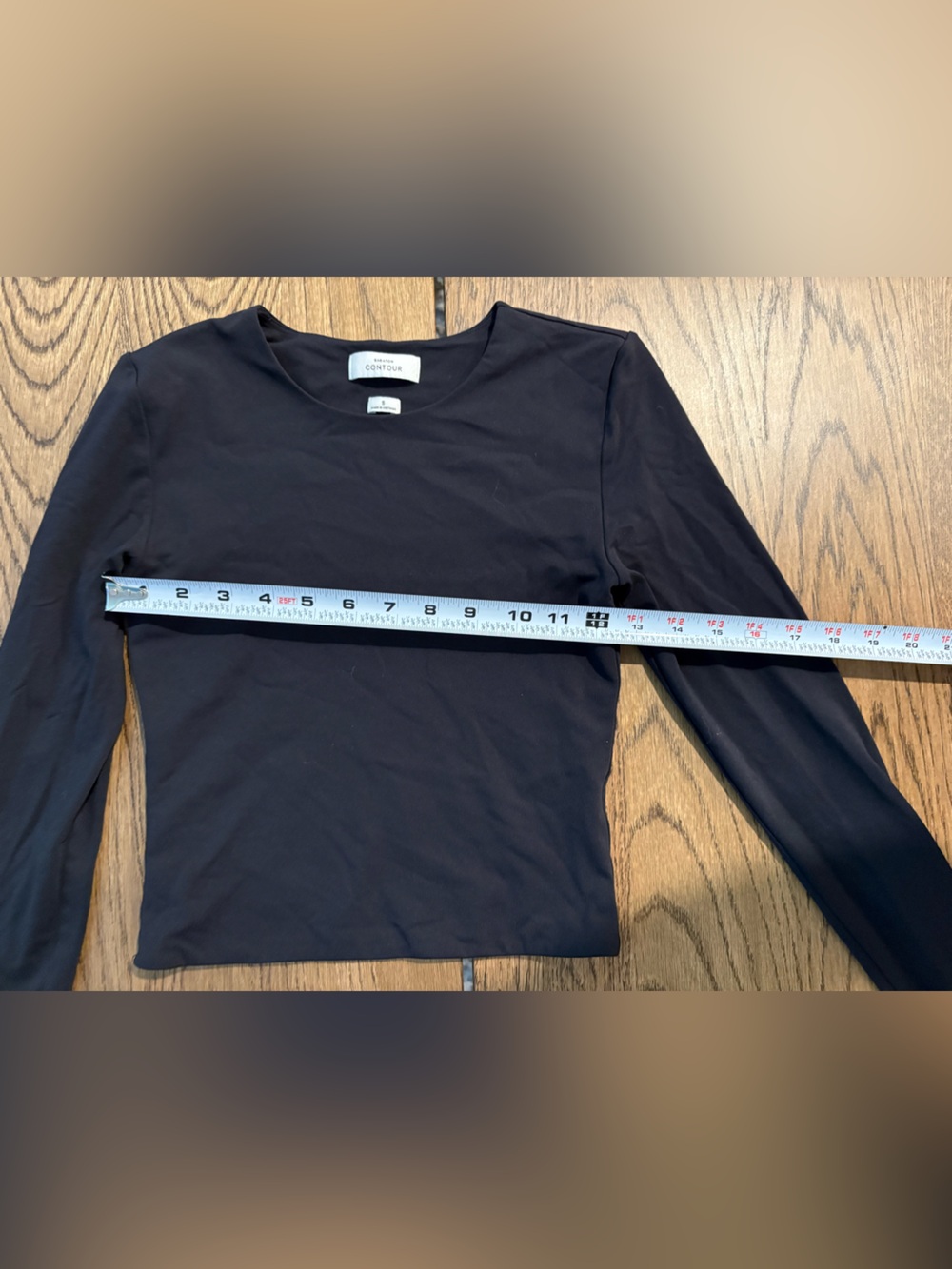 NWOT Aritzia Babaton Contour Long Sleeve Crew Neck Top Black Size S